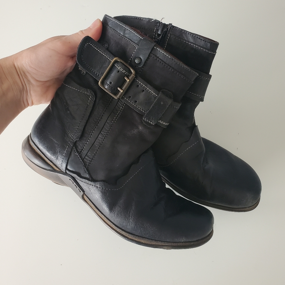 Romika 38 Boots Casual Black Booties Side zip Leather Boot Size 8 Moto Boots